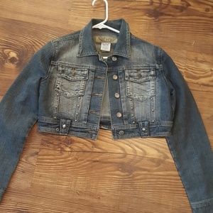 Short jean jacket